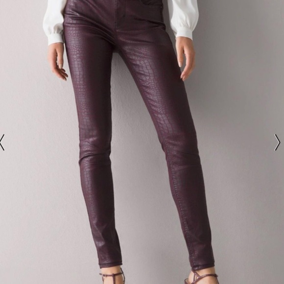 WHBM Mid-Rise Coated Croc Skinny Jeans - Picture 3 of 11